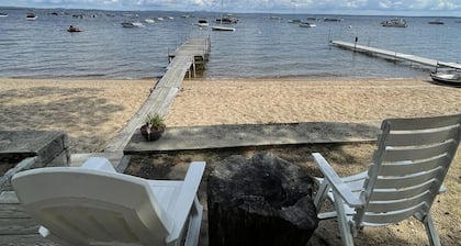 Clearview Limit 6 4 Bedroom Villa by RedAwning