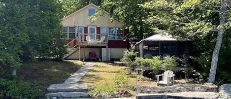 Cottage, 2 Bedrooms | Property grounds
