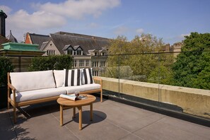 Junior Suite (Arthur's View) | Rooftop terrace - The Store (Oxford)