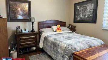 1 bedroom, free WiFi, bed sheets