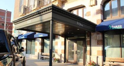 Stunning and Convenient Located 1B/1B Apartment