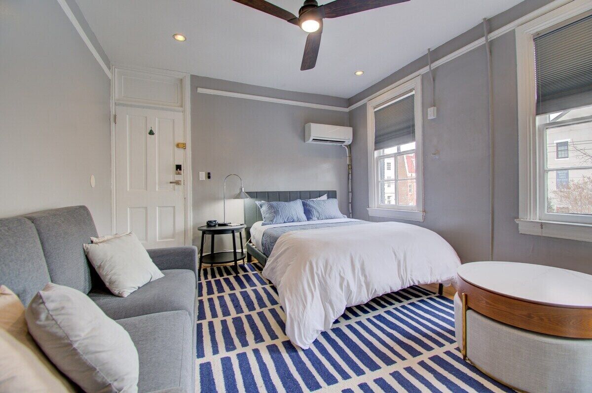 Walkers Paradise APT w/Amenities, King St: .1 mi