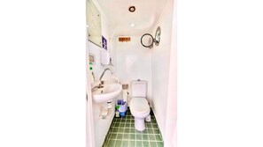 Towels, shampoo