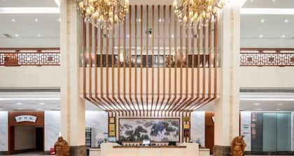 Taohuashan Ecological Garden Hotel