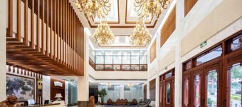 Taohuashan Ecological Garden Hotel