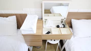 Dreibettzimmer | Kostenloses WLAN, Bettwäsche