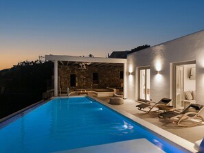 Piscine extérieure