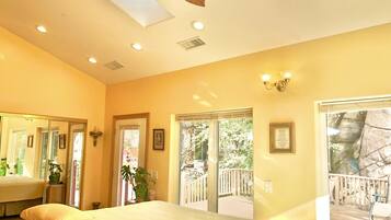 2 soverom, skrivebord, wi-fi (inkludert) og sengetøy