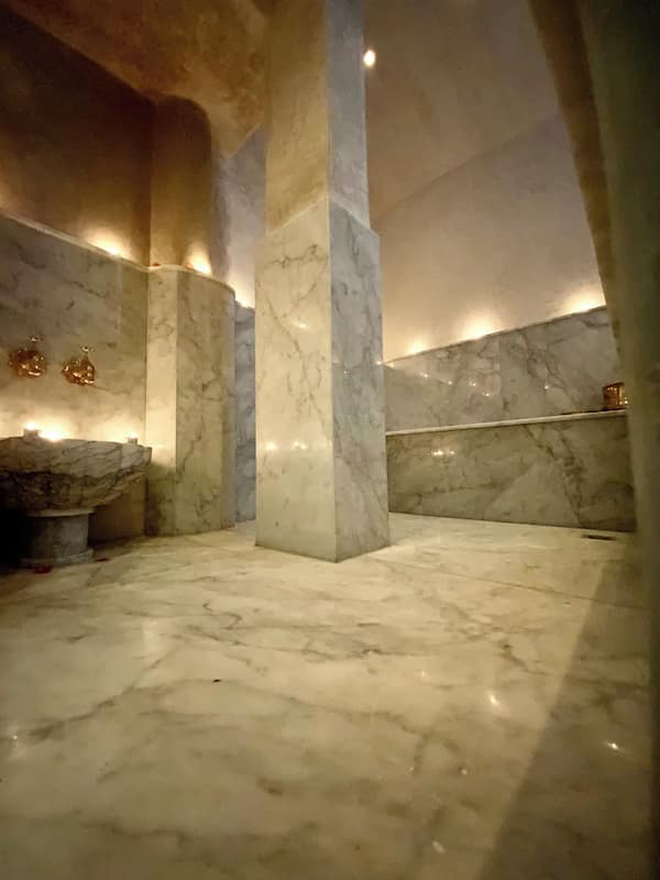 Hammam, soins corporels, gommages corporels, soins de thalassothérapie