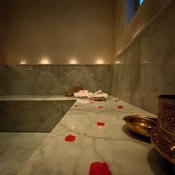 Hammam, soins corporels, gommages corporels, soins de thalassothérapie