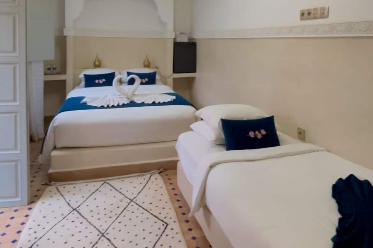 Quarto triplo conforto | Lençóis italianos Frette, roupas de cama premium, edredons de pluma