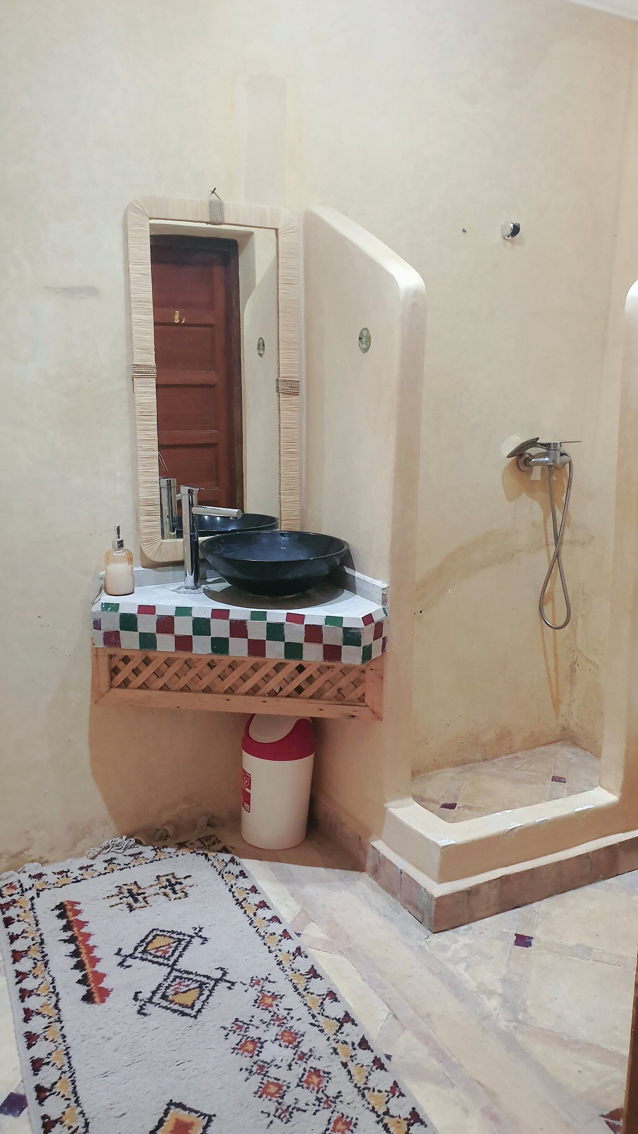 family house | bathroom | hair dryer, towels