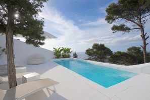 Piscine extérieure, piscine chauffée