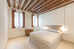 Apartamento conforto | 1 quarto, quartos à prova de som, Wi-Fi de cortesia
