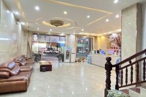 Lobby - DONGQINGHOTEL (Ledong)