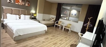 DONGQINGHOTEL