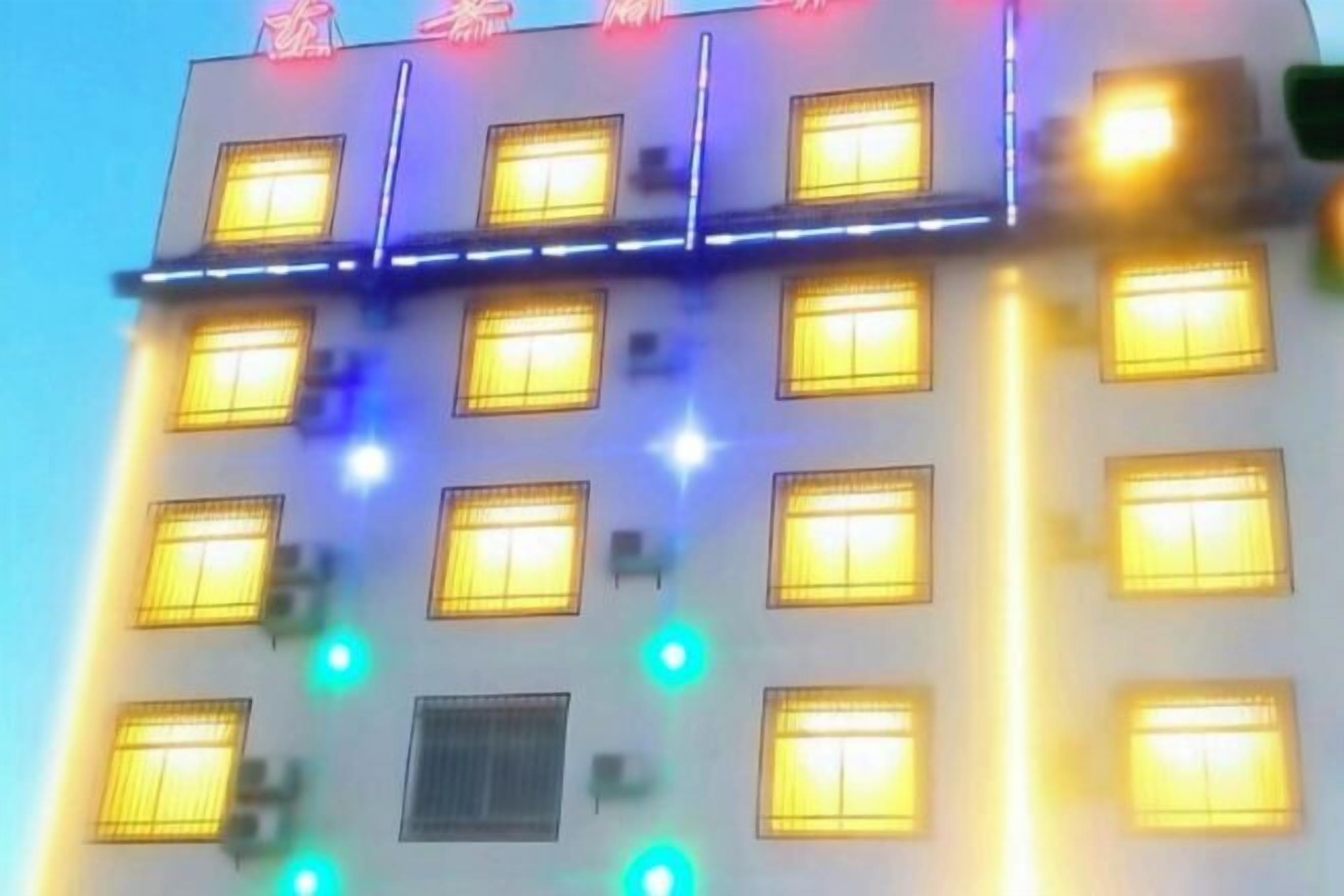 المنشأة من الخارج