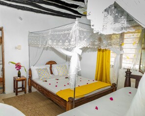 4 chambres, coffres-forts dans les chambres, Wi-Fi, draps fournis