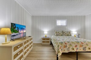 4 bedrooms, iron/ironing board, travel cot, WiFi