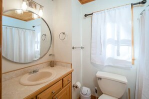 تجهيزات دش، مجففات شعر، مناشف، صابون