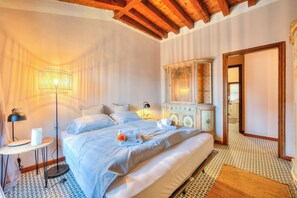 2 bedrooms, free WiFi, bed sheets - Laetitia Salo-historic Center Near Lake (Salò)