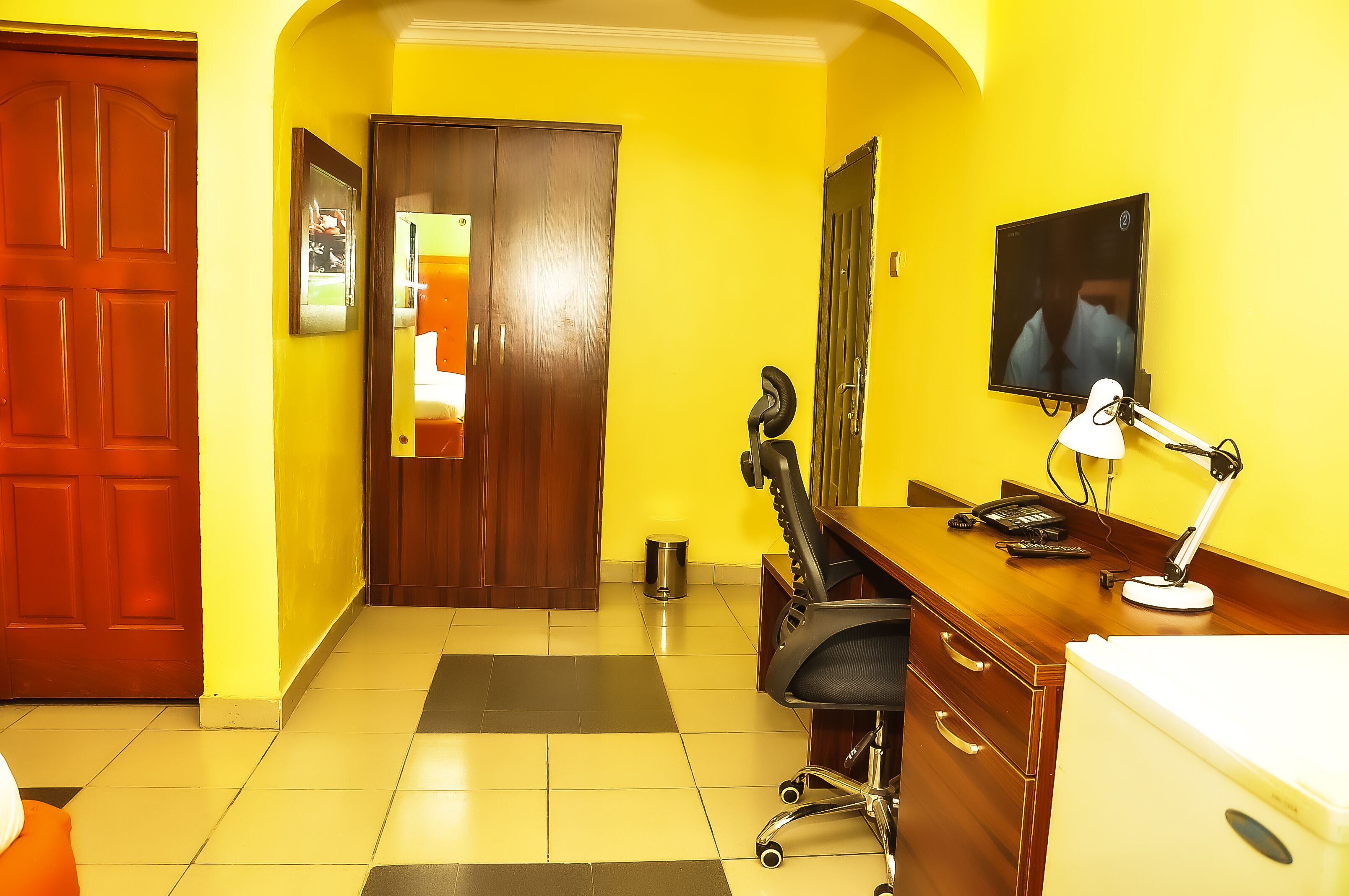 deluxe room | premium bedding, minibar, in-room safe, individually decorated