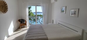 4 Schlafzimmer, Schreibtisch, kostenloses WLAN, Bettwäsche