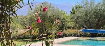 Luxury 3 BR Villa in Marrakesh With Private Pool, Marrakesh Villa 1000