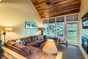 Appart'hôtel, 4 chambres | Coin séjour