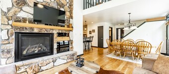 Pay Day Condominiums