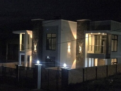 Entire 3 Bedroom House | New and Modern