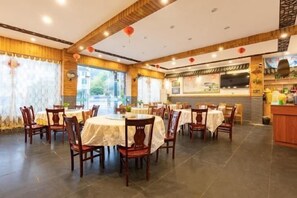 Restaurant - Wenjunge Jingju (Wuyuan)