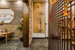 Interior - Wenjunge Jingju (Wuyuan)