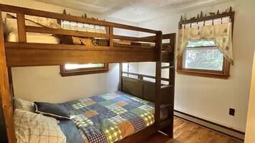 Villa, 4 Bedrooms | 4 bedrooms, free WiFi