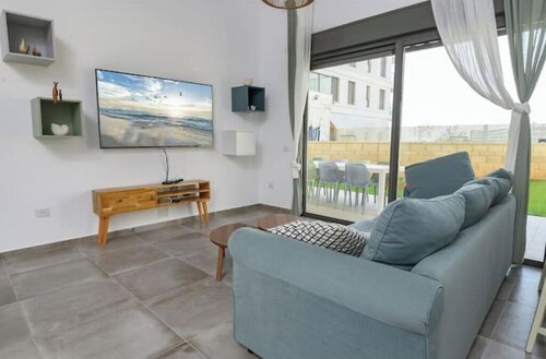 Amit Suite for families5 minutes walk to the sea