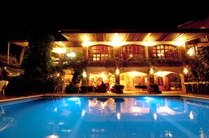 Mặt tiền nơi lưu trú