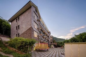 Exterior - Xianbu Tingxia Villa (Deqing)