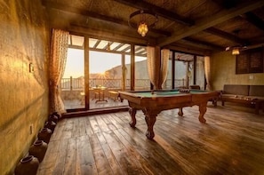 Game room - Xianbu Tingxia Villa (Deqing)