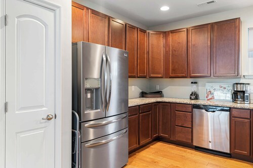 Grande Getaway Walking Distance to the Beach