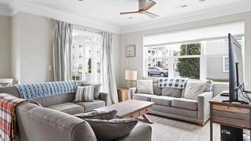 Condo, Multiple Beds, Kitchen, Garden View (Grande Getaway) | Living area | 42-inch flat-screen TV with digital channels