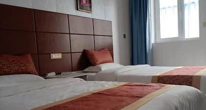 Coloroom Wonma Hotel (Ji County, Shanxi Station)