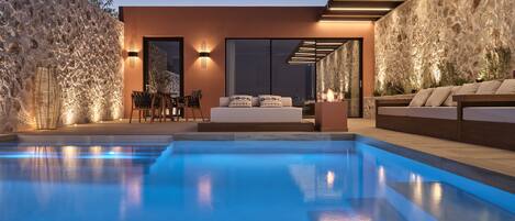 Suite studio Deluxe, 1 chambre, piscine privée, vue sur la mer | Terrasse/patio