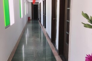 Interior - Bi'an Hostel (Zhuhai)