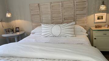 4 bedrooms, WiFi, bed sheets