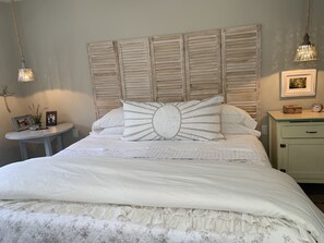 4 bedrooms, WiFi, bed sheets