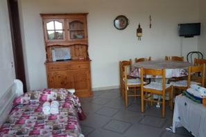 3 quartos, escrivaninha, berço de viagem, Wi-Fi de cortesia