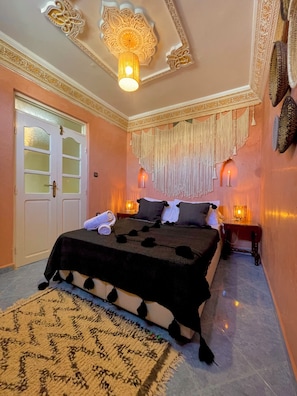 1 bedroom, iron/ironing board, free WiFi, bed sheets