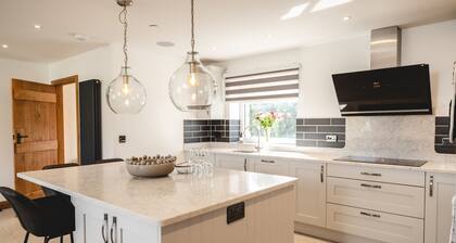 Luxurious cottage on working organic dairy farm