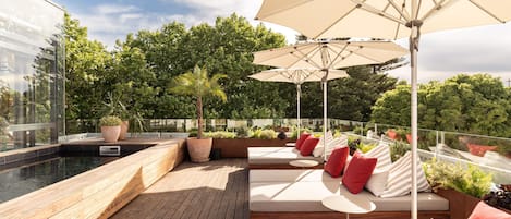 Außenpool (je nach Saison geöffnet)