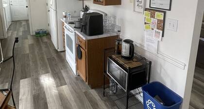 Quiet and relaxing by Norfolk State University downtown Norfolk access to train